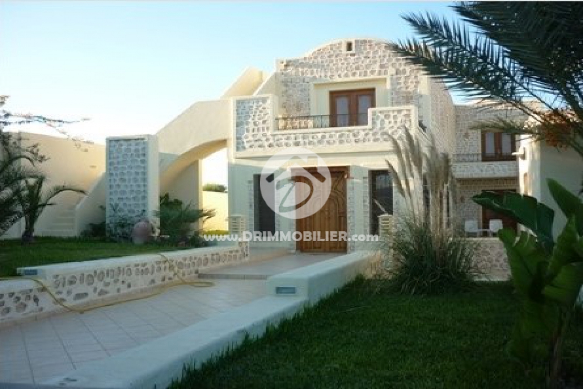 V 076 -   Villa avec piscine Djerba
